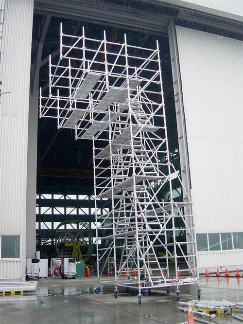 盘扣脚手架搭设施工技术要点与安全控制